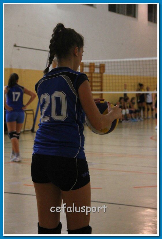 121144 volley 057_tn.jpg